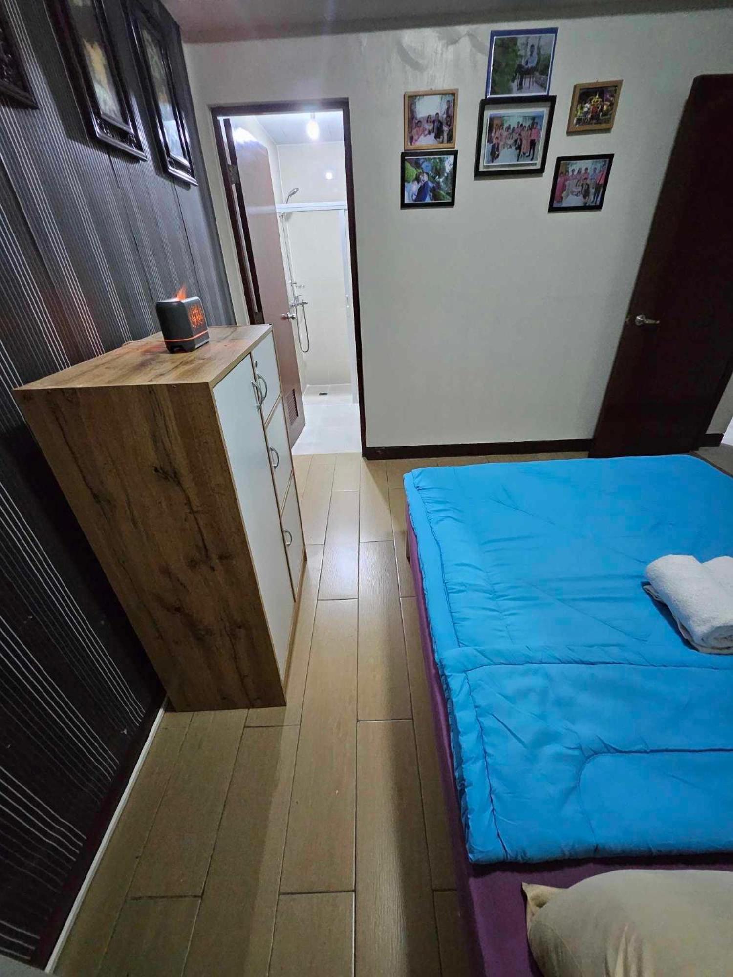 Cubao Manhattan Heights Unit 5A Tower C Кесон Сити Екстериор снимка