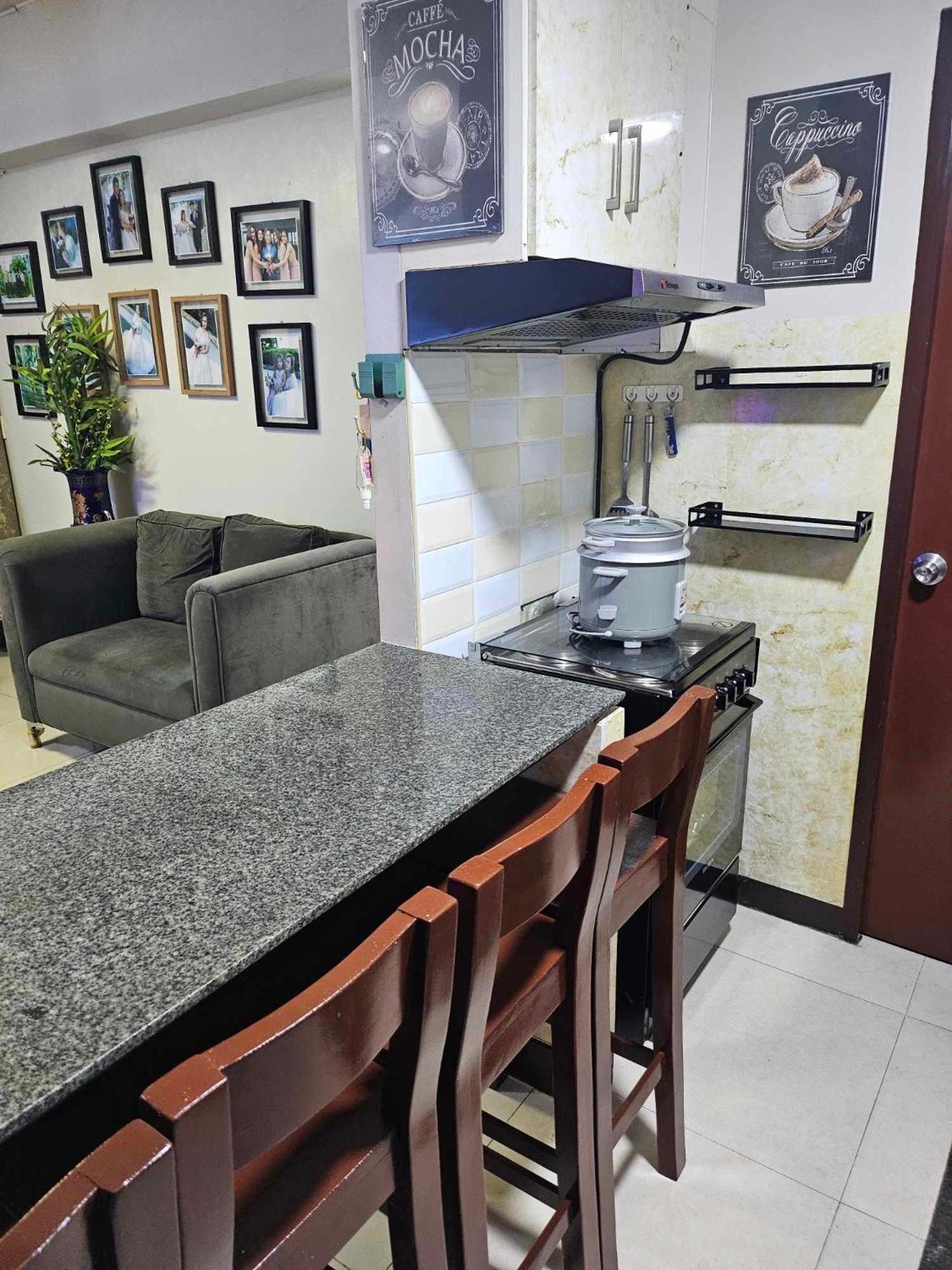 Cubao Manhattan Heights Unit 5A Tower C Кесон Сити Екстериор снимка